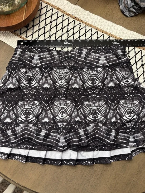 Ideology Black & White Geometric Circle Skater Skirt - Picture 1 of 8
